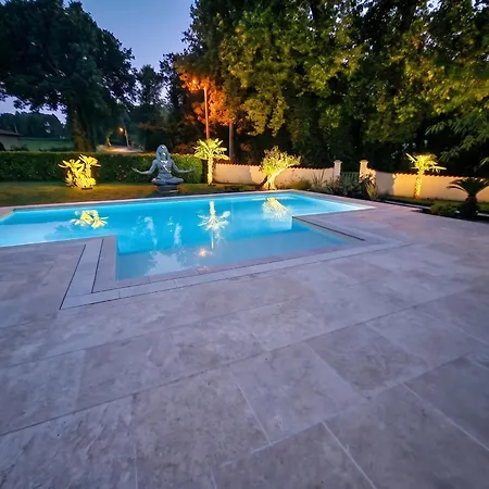 Villa De Charme A Avec Piscine Privee
